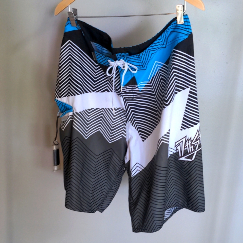 3/$20 17th Street size 34 blue grey black white brown abstract mens board shorts